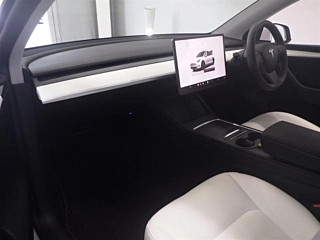 TESLA MODELY 2024