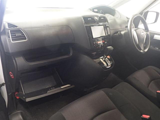 NISSAN SERENA 2013