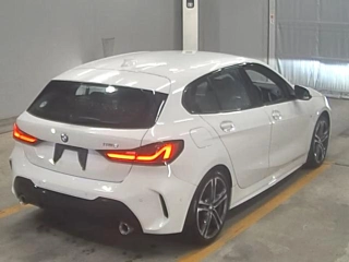 BMW 1 SERIES 2021