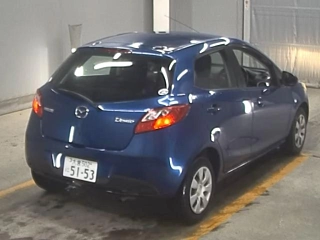 MAZDA DEMIO 2010