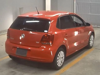 VOLKSWAGEN POLO 2011