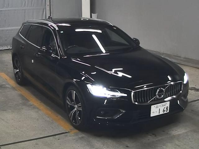 VOLVO V60 2021