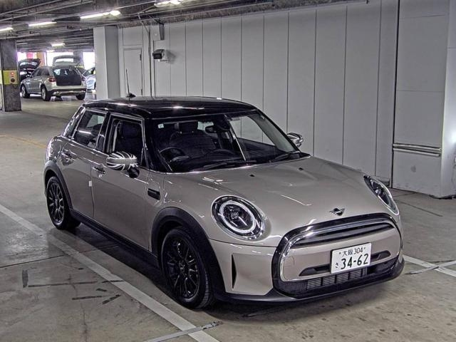 BMW MINI 2021