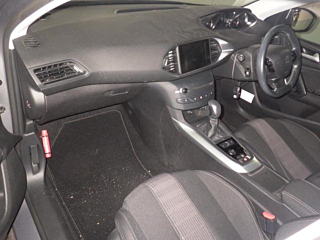 PEUGEOT 308 2018