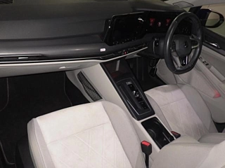 VOLKSWAGEN GOLF 2021