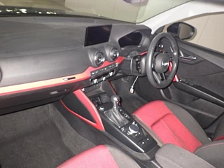 AUDI Q2 2018
