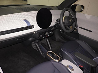 BMW MINI 2024