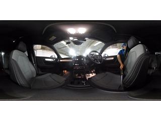 VOLVO XC40 2023