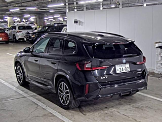 BMW IX1 2024