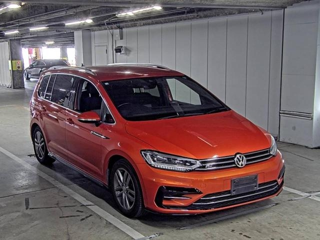 VOLKSWAGEN GOLF TOURAN 2016