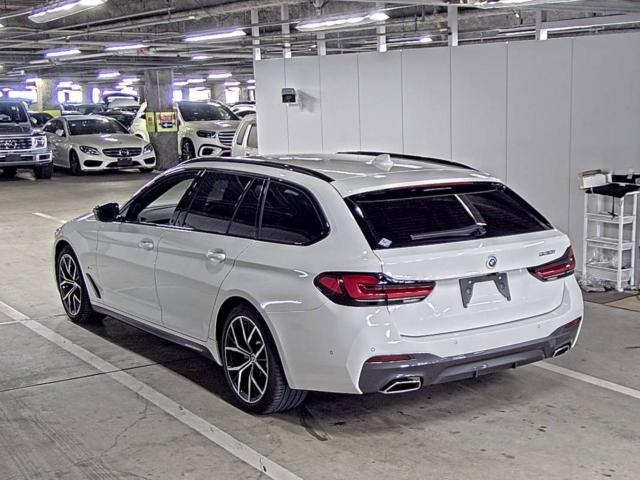 BMW 5 SERIES 2022