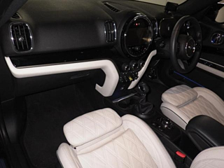 BMW MINI 2022
