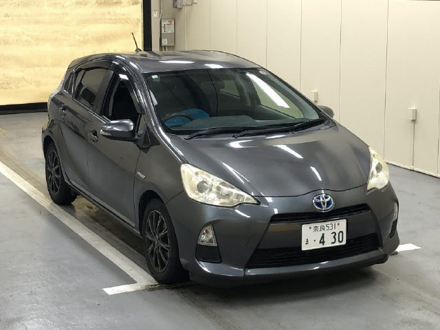 TOYOTA AQUA 2012