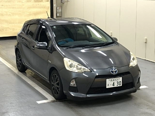TOYOTA AQUA 2012