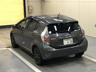 TOYOTA AQUA 2012