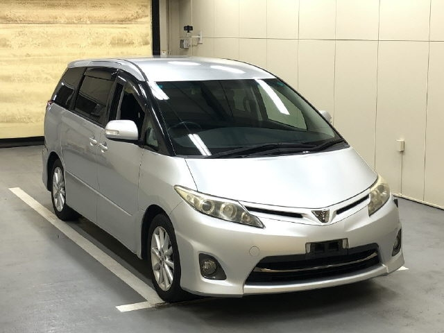 TOYOTA ESTIMA 2009