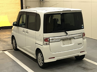 DAIHATSU TANTO 2010