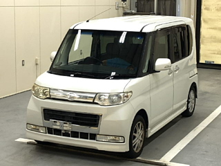 DAIHATSU TANTO 2010