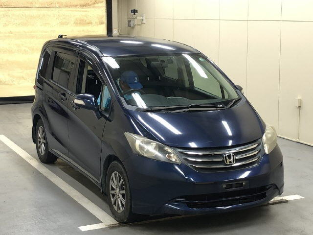 HONDA FREED 2010