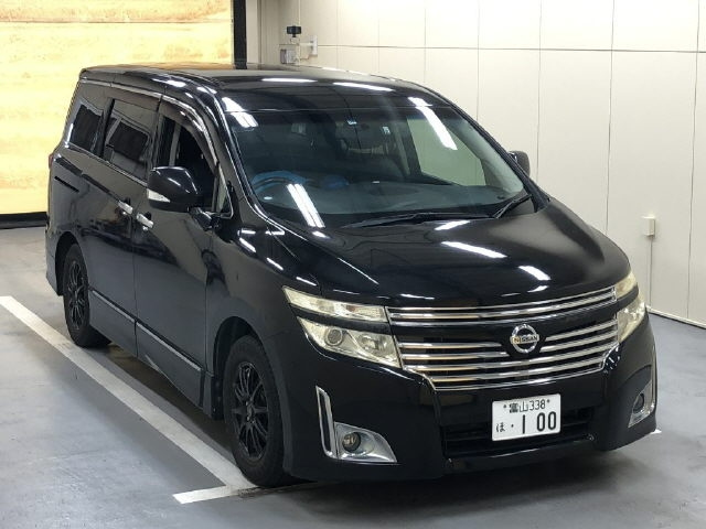 NISSAN ELGRAND 2011