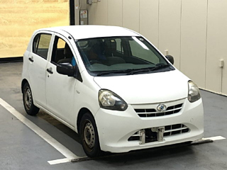 DAIHATSU MIRA E S 2012