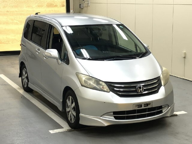 HONDA FREED 2008
