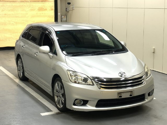 TOYOTA MARK X ZIO 2010