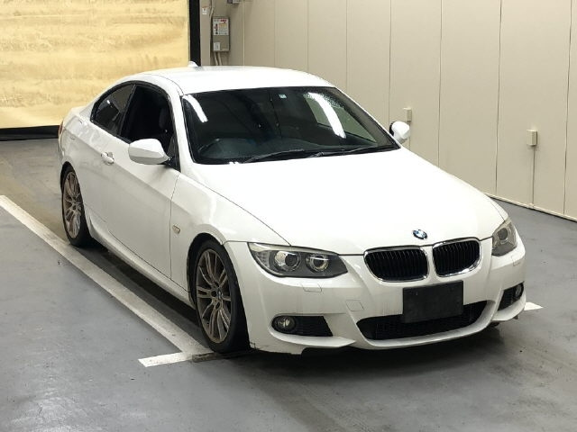 BMW 3 SERIES 2011