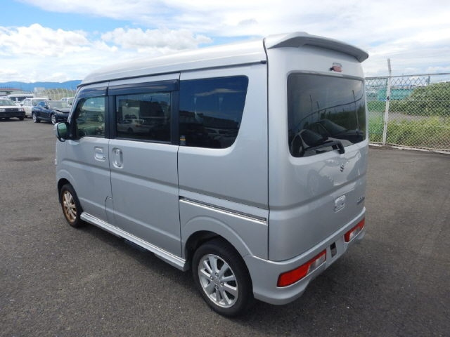 SUZUKI EVERY WAGON 2018