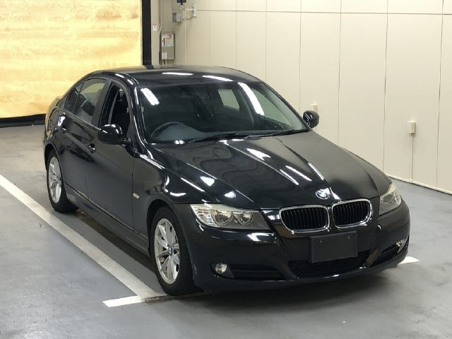 BMW 3 SERIES 2010