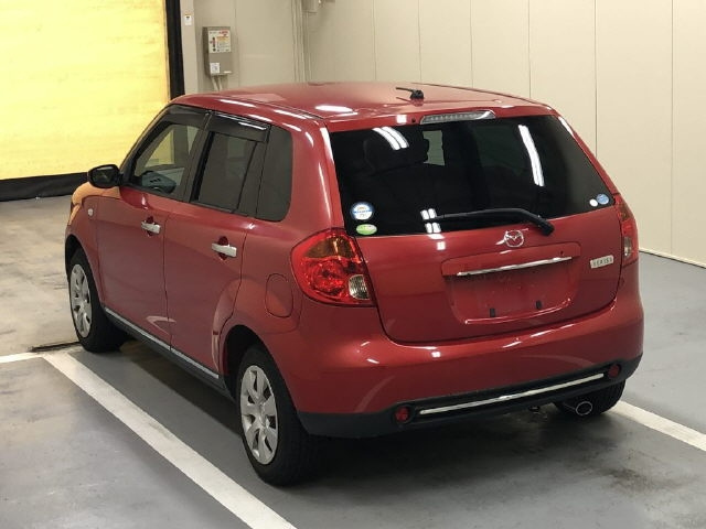 MAZDA VERISA 2012