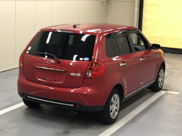 MAZDA VERISA 2012