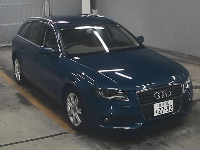 AUDI A4 2011