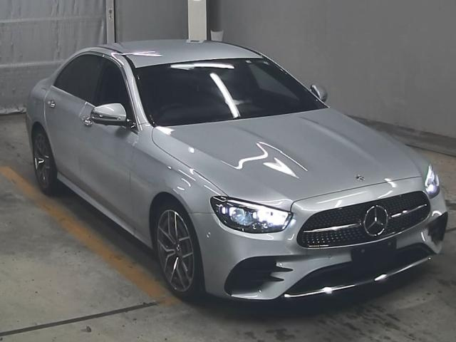 MERCEDES BENZ E CLASS 2022