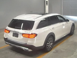 MERCEDES BENZ E CLASS WAGON 2020