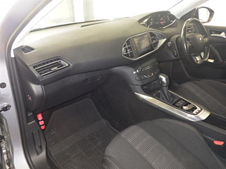 PEUGEOT 308 2018