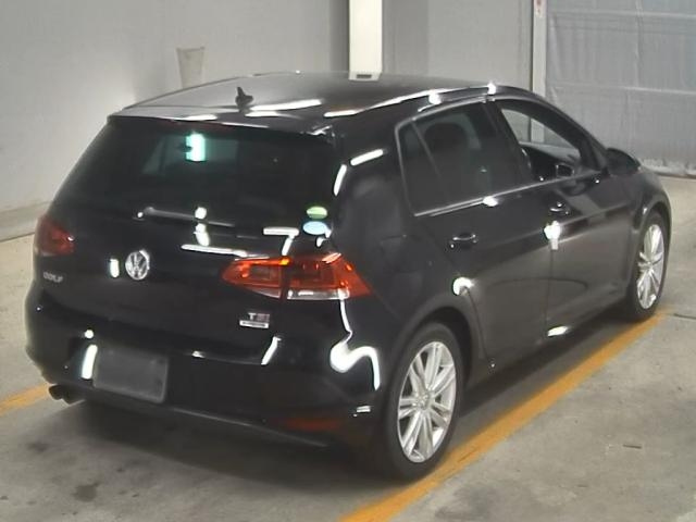 VOLKSWAGEN GOLF 2015