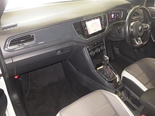 VOLKSWAGEN T-ROC 2020