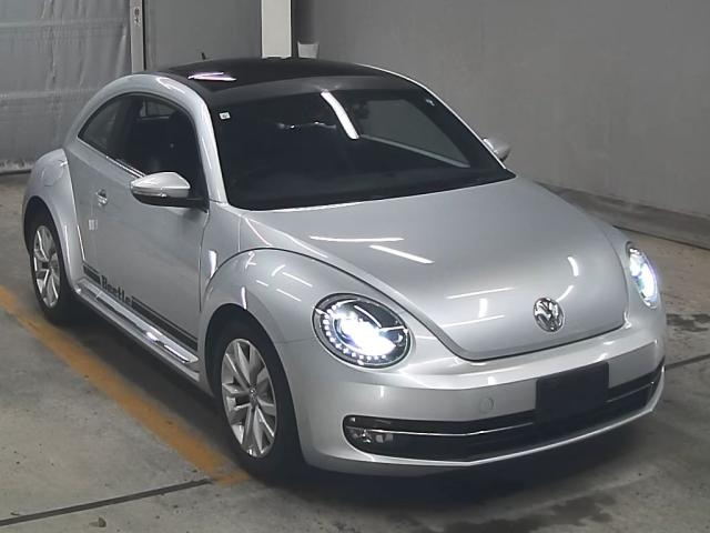VOLKSWAGEN THE BEETLE 2013