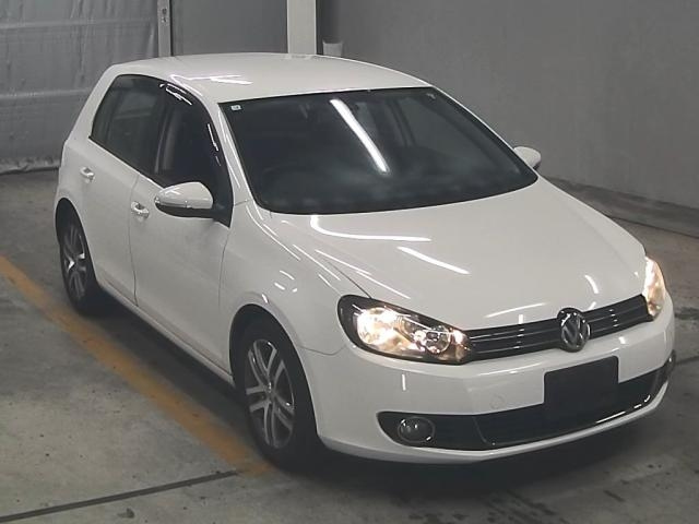 VOLKSWAGEN GOLF 2010