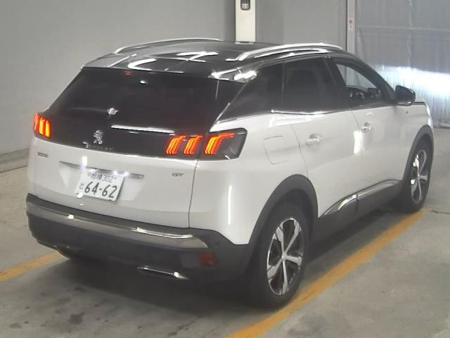 PEUGEOT 3008 2021