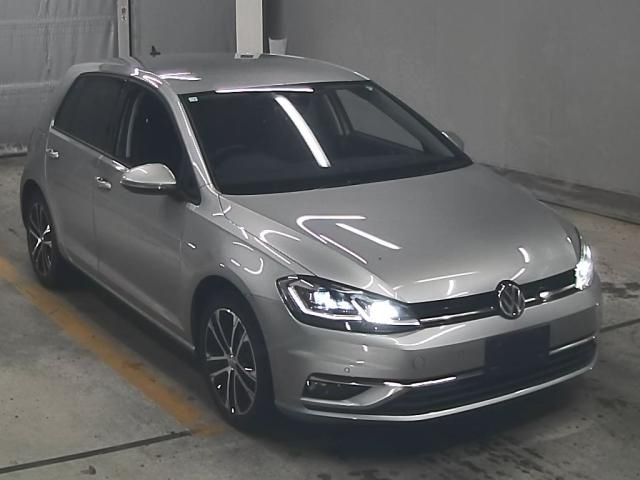 VOLKSWAGEN GOLF 2020