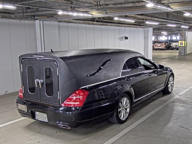 MERCEDES BENZ S CLASS 2011
