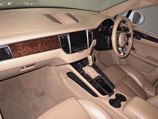 PORSCHE MACAN 2016