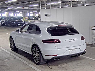 PORSCHE MACAN 2016