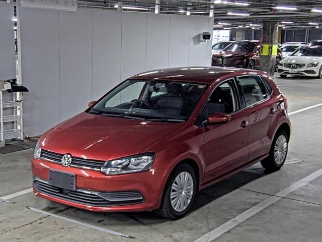 VOLKSWAGEN POLO 2015