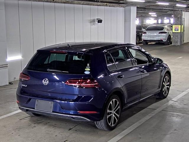VOLKSWAGEN GOLF 2020