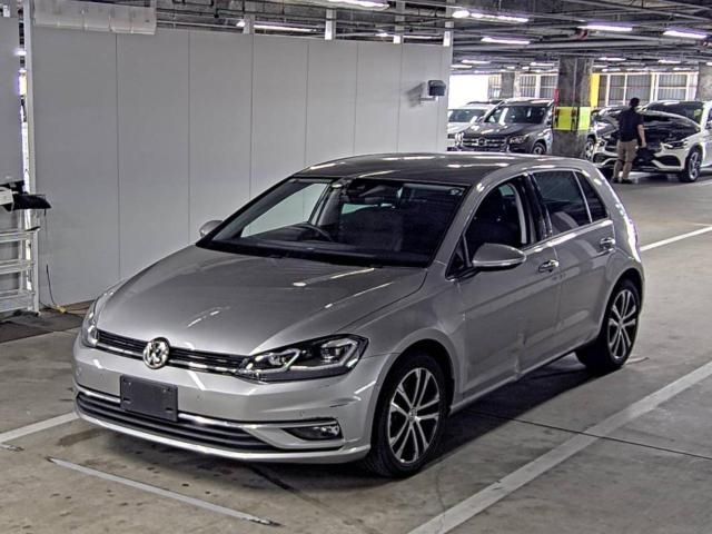 VOLKSWAGEN GOLF 2020