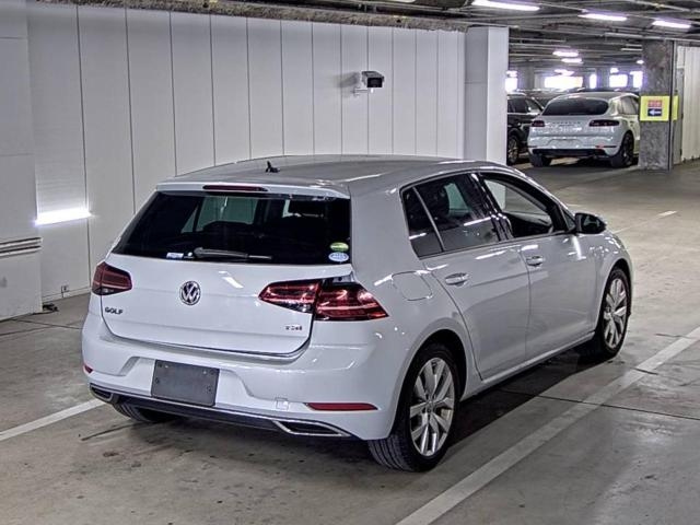 VOLKSWAGEN GOLF 2017