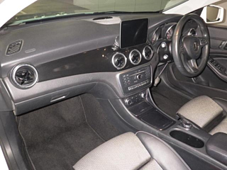MERCEDES BENZ CLA CLASS 2017